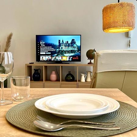Le Cocon Des Guillemins Apartment เลียจ ภายนอก รูปภาพ